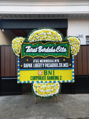 Papan Bunga Duka di Ngusikan